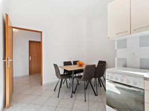 Simplistic Apartment in Vir with Garden
